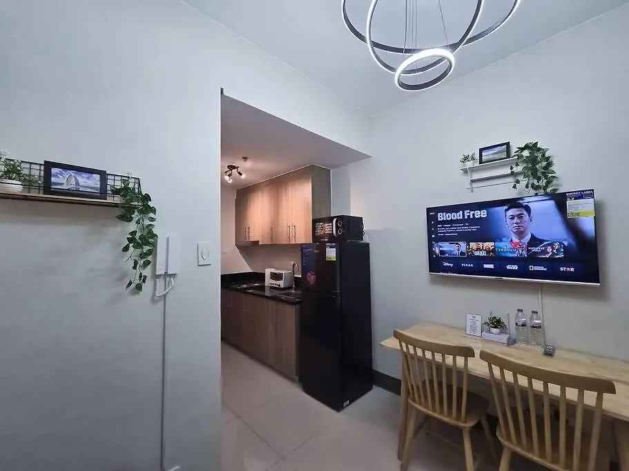 1Br Unit Condotel W Balcony Fame Residences -Fm31 Manila Apartment