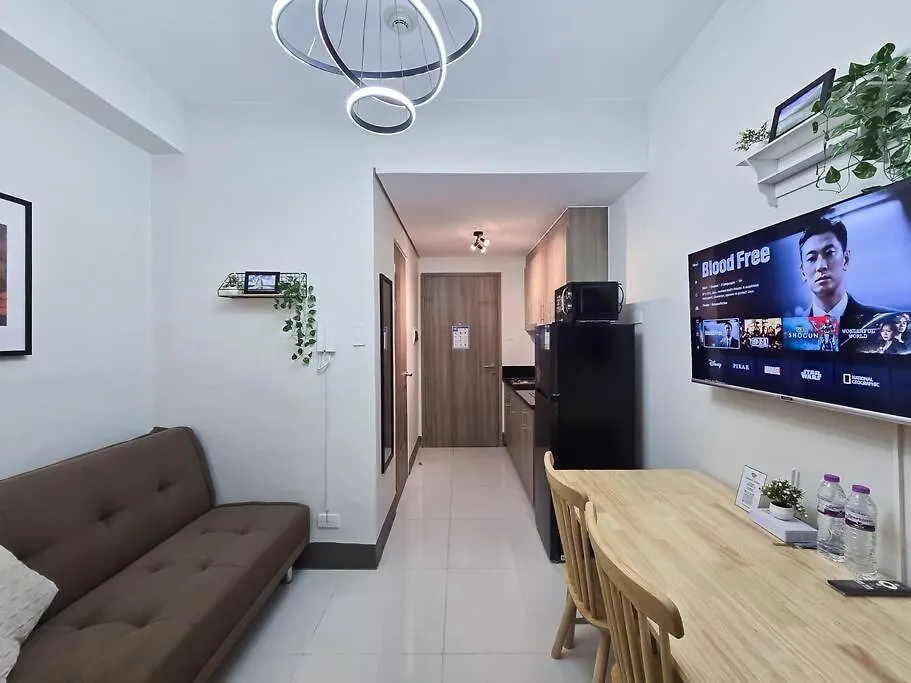 1Br Unit Condotel W Balcony Fame Residences -Fm31 Manila