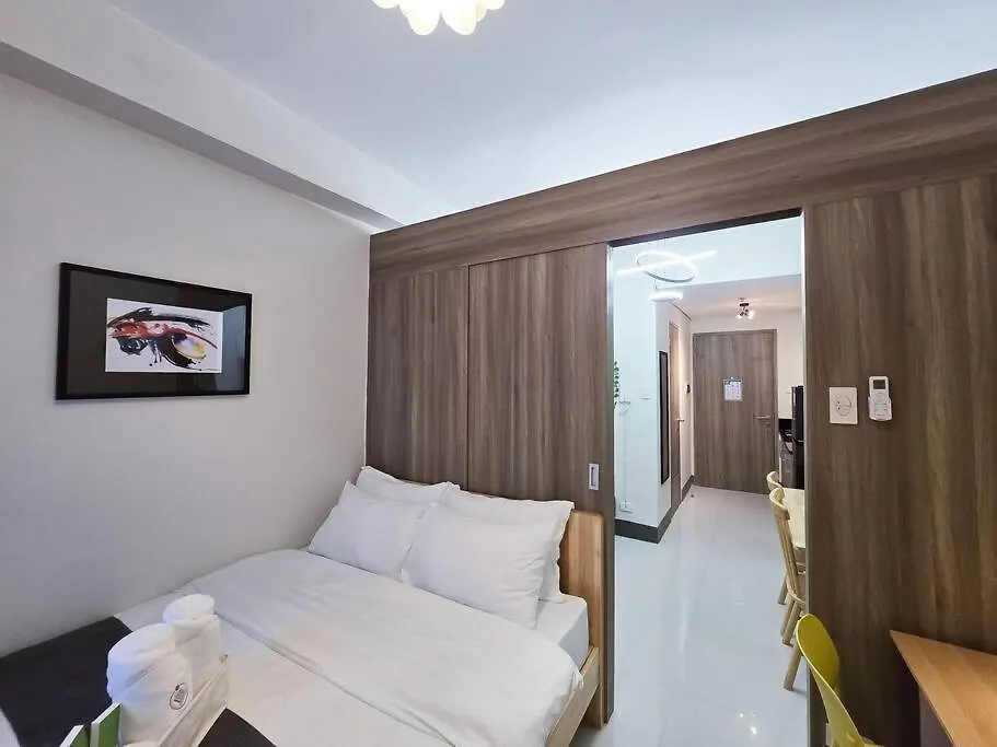 1Br Unit Condotel W Balcony Fame Residences -Fm31 Manila