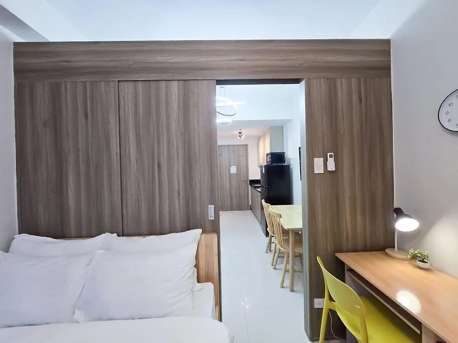 Apartment 1Br Unit Condotel W Balcony Fame Residences -Fm31 Manila Philippines